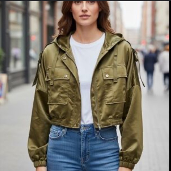 Pretty Little Thing Army Green Cropped Satin Oversized Bomber Jacket 4 / 10 NWT - Picture 8 of 8